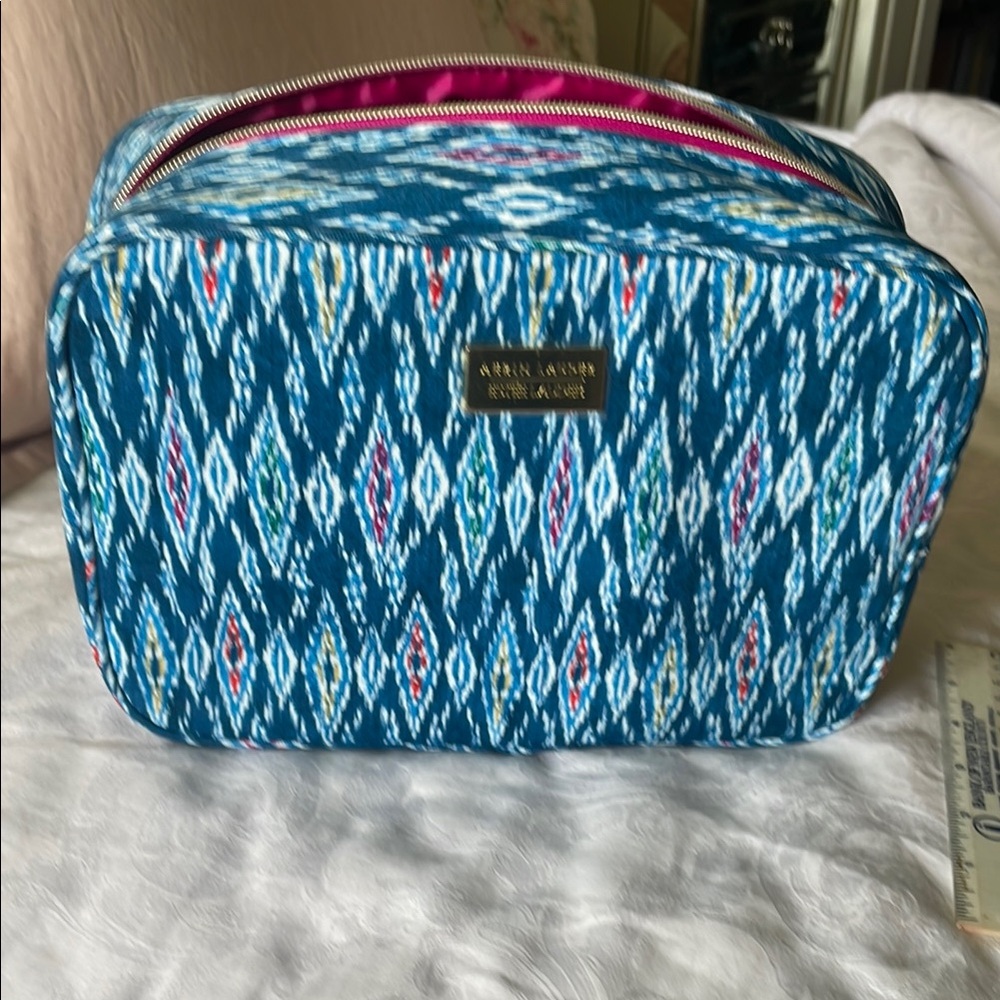 Estée Lauder Blue and Pink Cosmetic Bag with Geometric Design